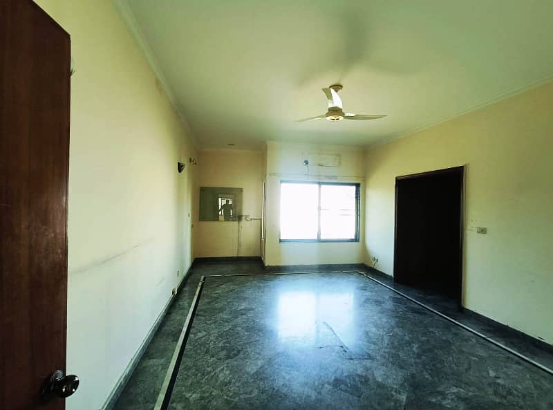 01 Kanal Beautifull House Available For Rent In DHA Lahore Cantt 10