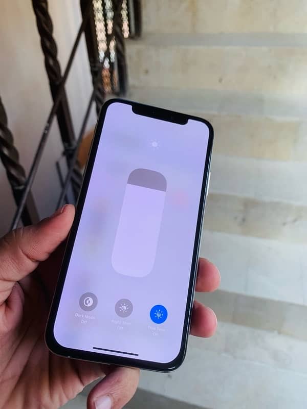 iPhone Xs 256Gb NON PTA FACTORY UNLOCK 2