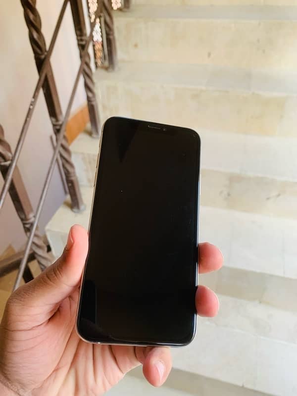 iPhone Xs 256Gb NON PTA FACTORY UNLOCK 7