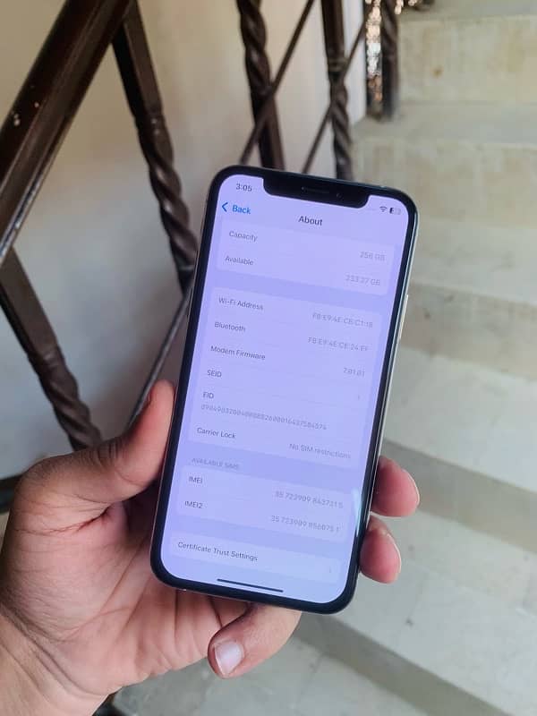 iPhone Xs 256Gb NON PTA FACTORY UNLOCK 8