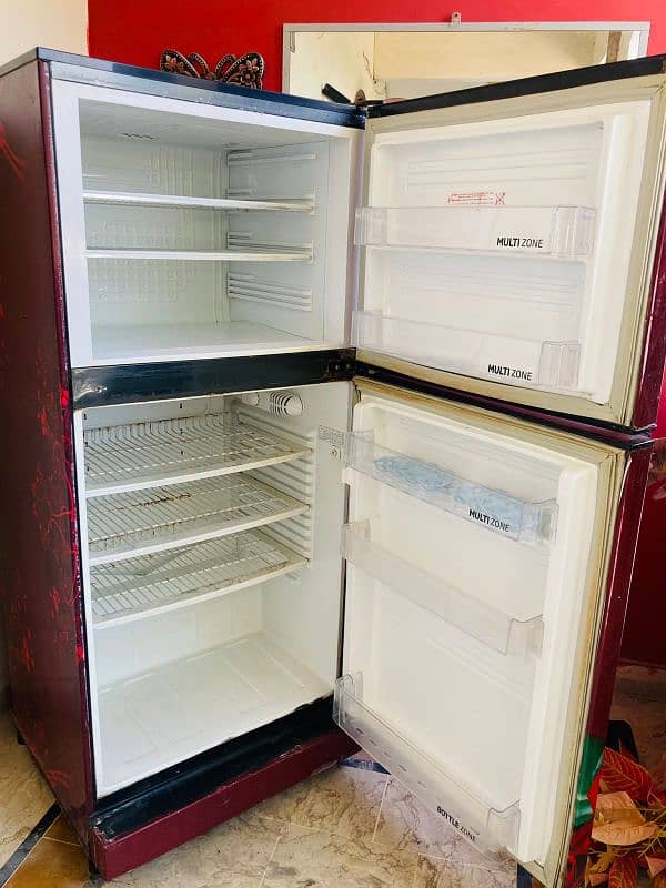 Fridge/ freezer 2