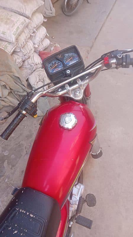 Honda CG 125 2015 7