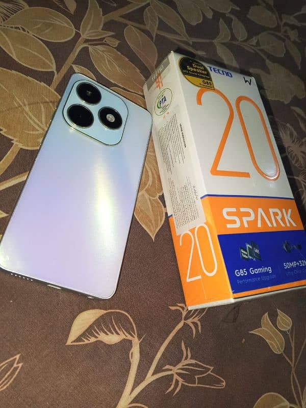 Tecno spark 20 0