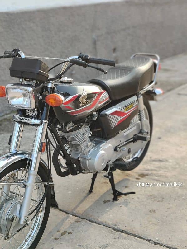 Honda cg125 model 2024 condition 10/10 3