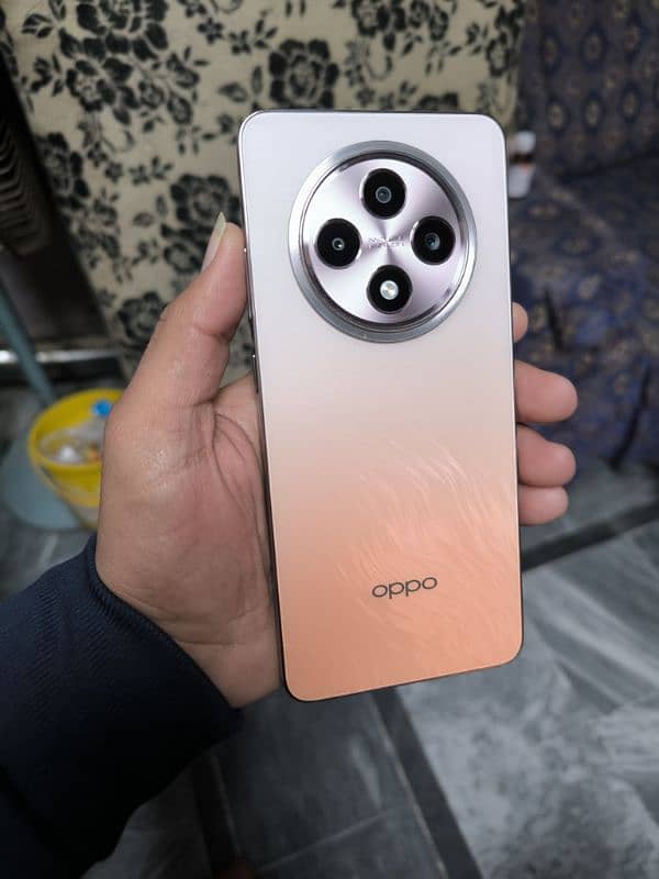 OPPO Reno 12F 12/256 5G 3