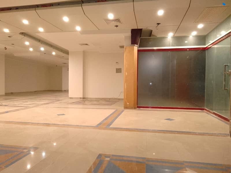 1300 Square Feet Commercial New Corporate OFFICE FOR RENT GULBERG 11