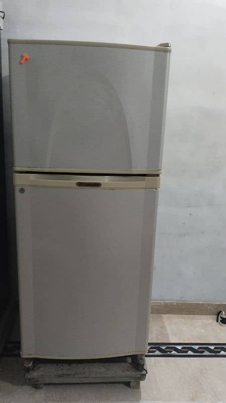 Dawlance refrigerator 12 CuFt 3