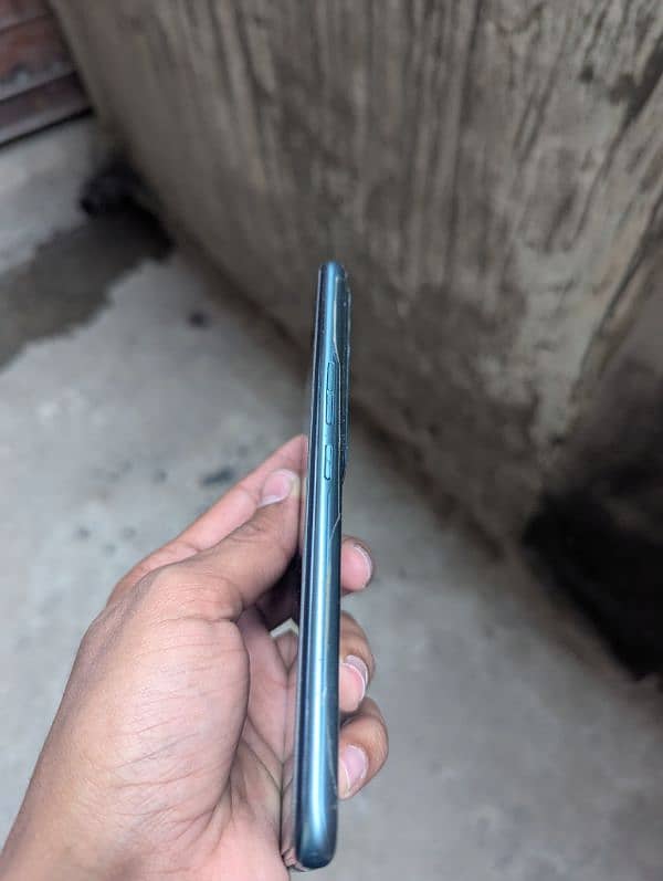 Tecno spark 7 pro 8