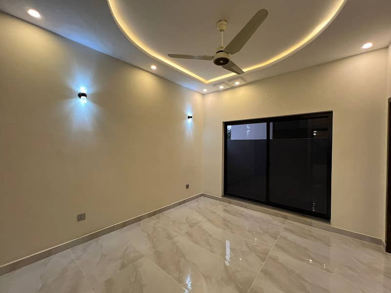 5 Marla full house available for rent in dha phase 9 town very good location 17