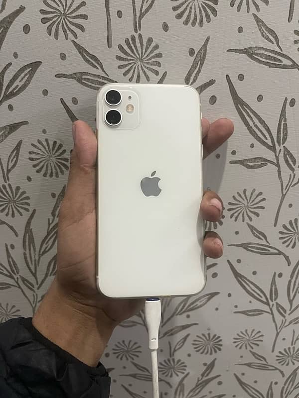 IPhone 11 64gb Factory Unlock 3