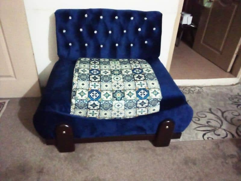 Blue colored sofa set 1