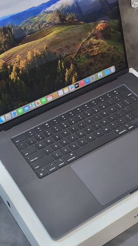 MacBook M3 pro 36GB 512GB 2023 16" 2