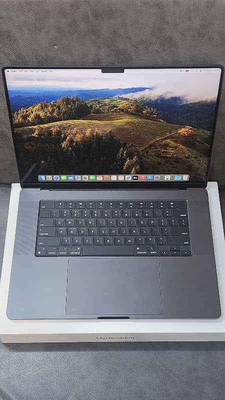 MacBook M3 pro 36GB 512GB 2023 16" 3