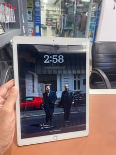 iPad Pro 2 / 2nd Generation / 2017 Model / 12.9 inches / 256GB PTA