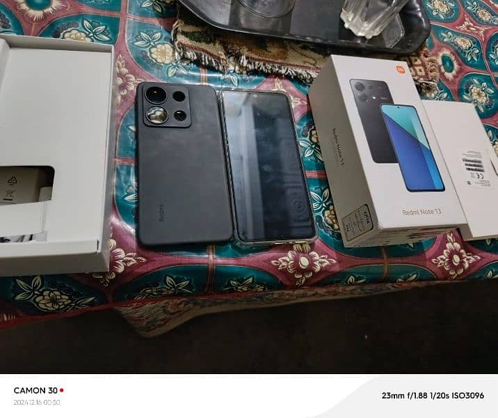 Redmi Note 13, 256GB , Complete Accessories 4