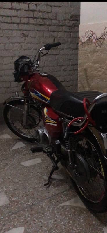 Honda CG 125 2019 model in very good condition 3