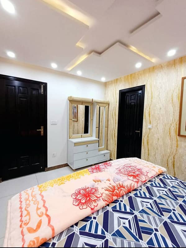 1BHK Luxury Fully Furnished Bahria Town for Daily or Monthly Basis 7