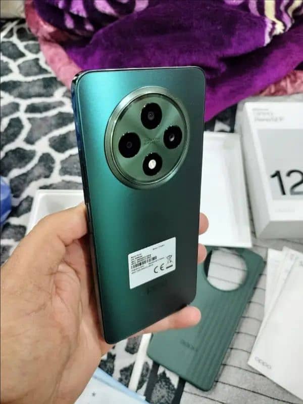 Oppo Reno 12F 1