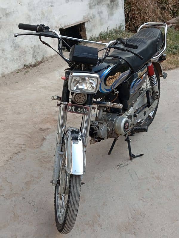 sale dhoom good condition 0