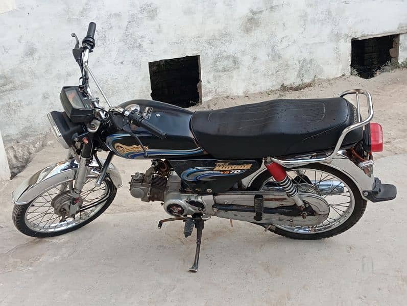 sale dhoom good condition 1