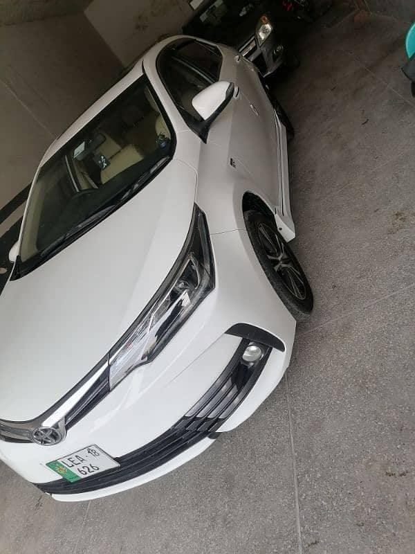 Toyota Altis Grande 2017 1