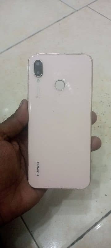 huawei P20 lite perfect useable 10/10 condition , configuration:4/128 2