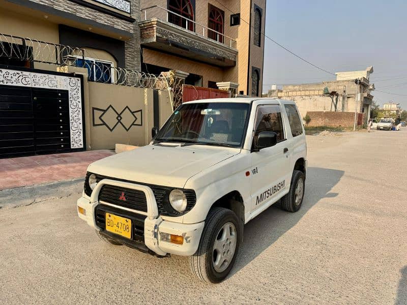 Mitsubishi Pajero Mini 1997 3