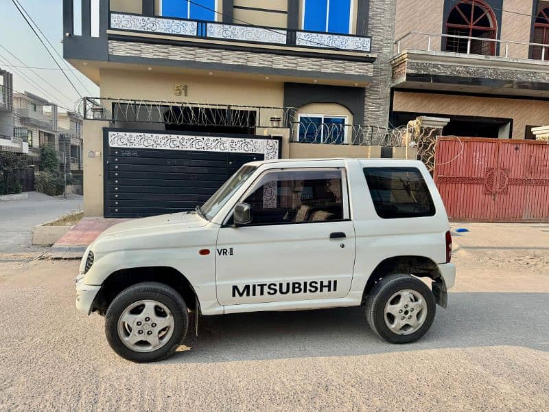 Mitsubishi Pajero Mini 1997 9