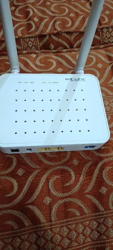 MT-Link 1704-1G-N- Gpon/Epon/Xpon Wireless Router 5 Dbi 2Antena 0