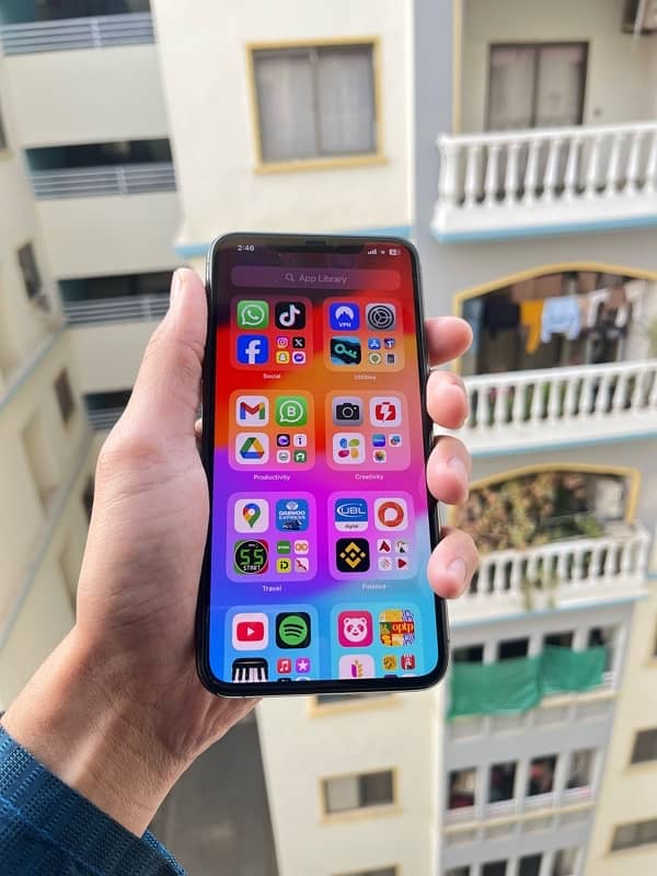 iphone 11 Pro Max for sell 2