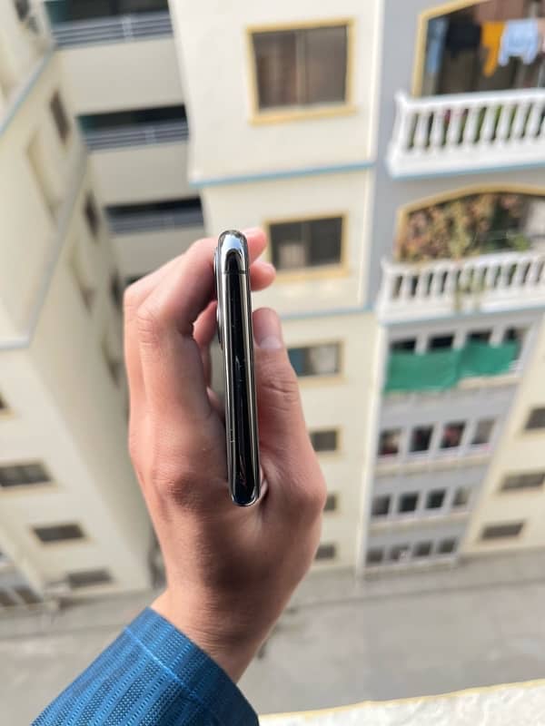 iphone 11 Pro Max for sell 7