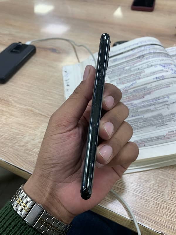 iphone 11 pro 256gb - Non PTA 4