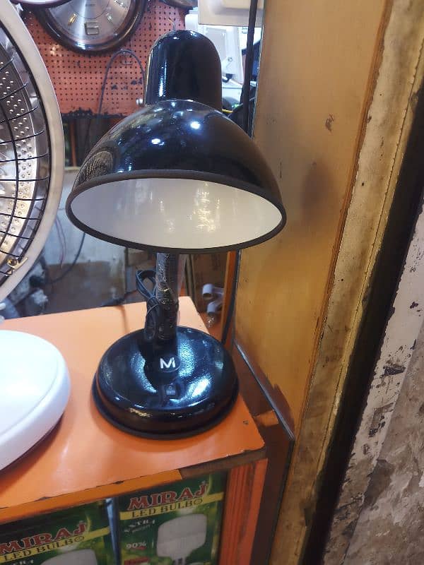 Table lamp good quality 1