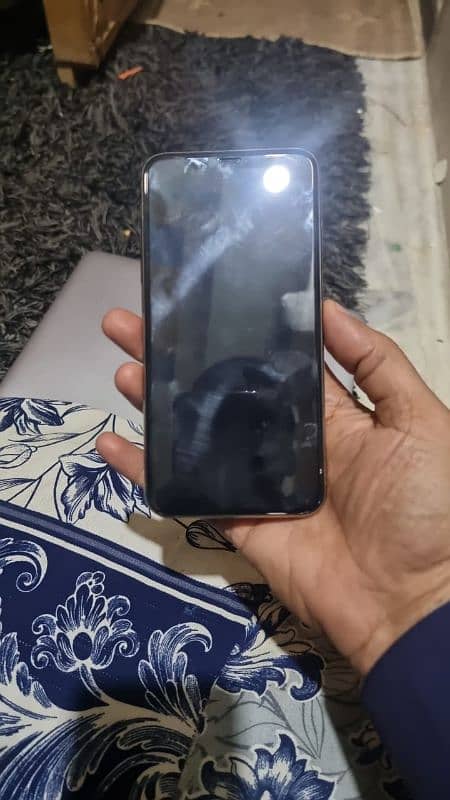 IPhone 11 pro max 64gb 1