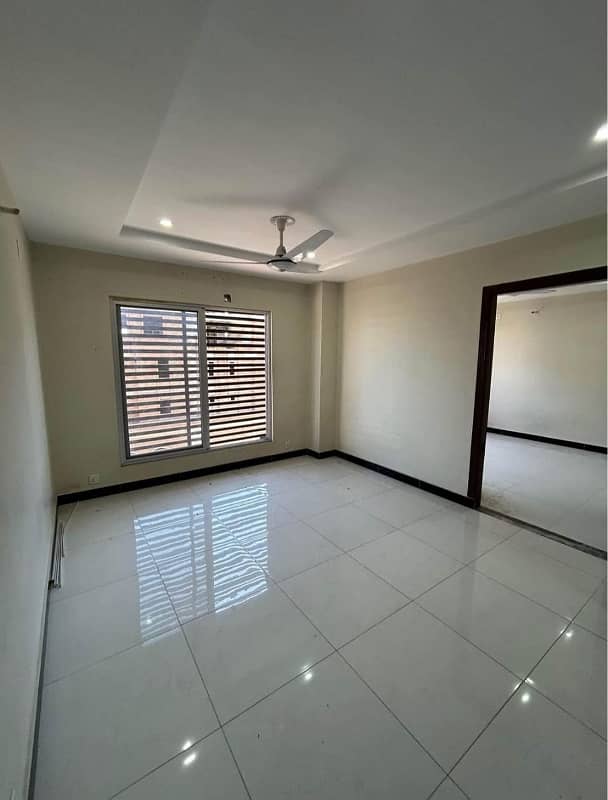 02 BED APARTMENT AVAILABLE FOR RENT AT GULBERG GREEEN ISLAMABAD 6