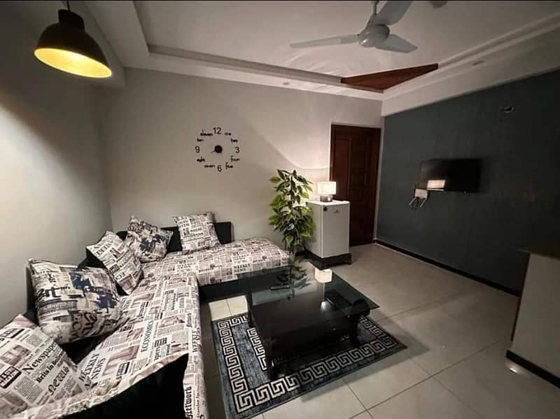 1 BED LUXURY FURNISHED APARTMENT AVAILABLE FOR RENT IN GULBERG GREENS ISLAMABAD 4