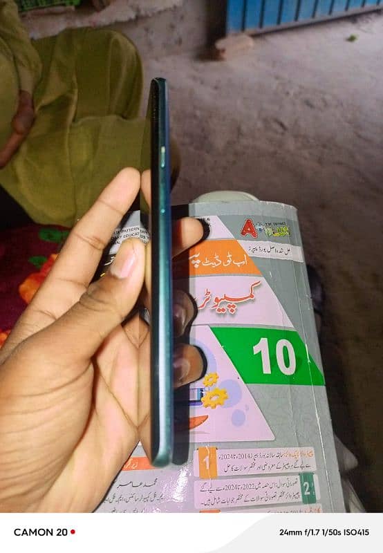 OnePlus 8 pro urgent sale 12/256 condition samne hai apky. 03079310591 1