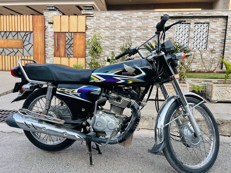 Honda cg 125 2020 black edition 1