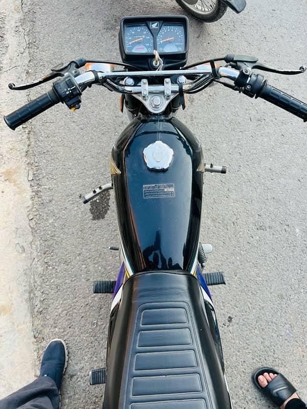 Honda cg 125 2020 black edition 6