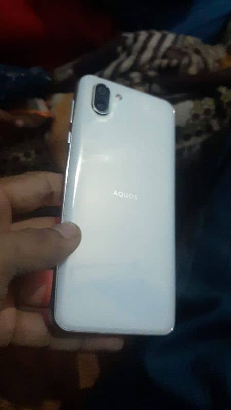 aquas r2 4gb ram 64gb mamery 5