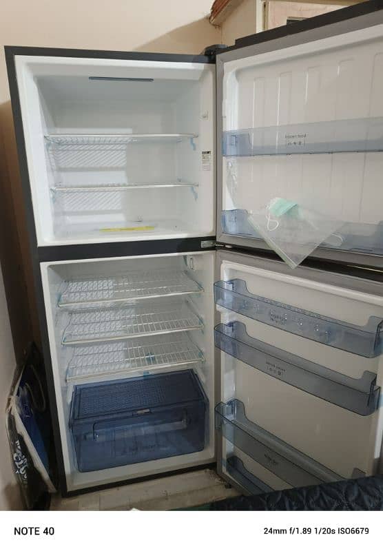 gree refrigerator freezer fridge for sale 1