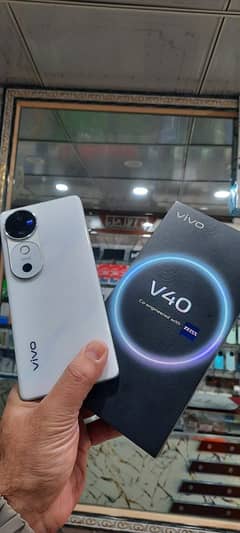 vivo V40 12/256 5g