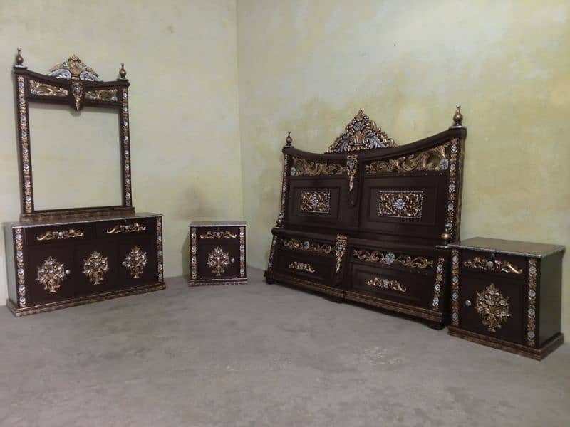 complete bed set solid wooden new candetion for sale in Lahore 0