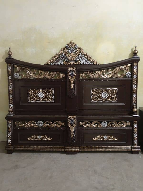 complete bed set solid wooden new candetion for sale in Lahore 5