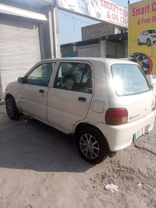 Daihatsu Cuore 2005 3