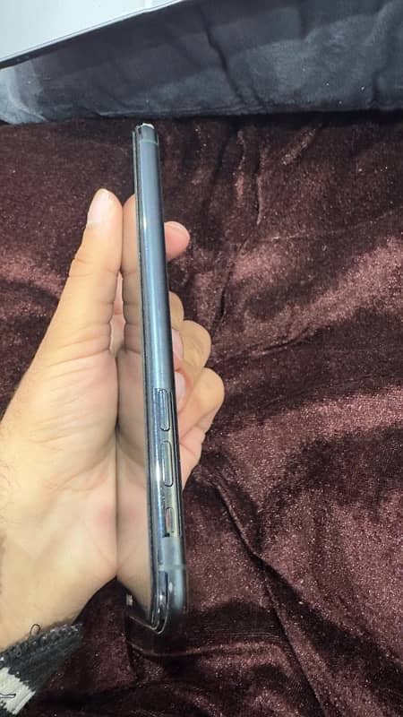 iphone 11'pro max non pta 64gb 3