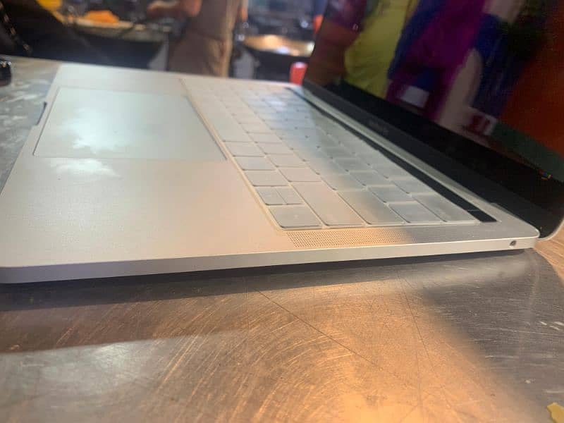 "Apple MacBook Pro 2019 Core i5 8GB RAM 128GB SSD 2