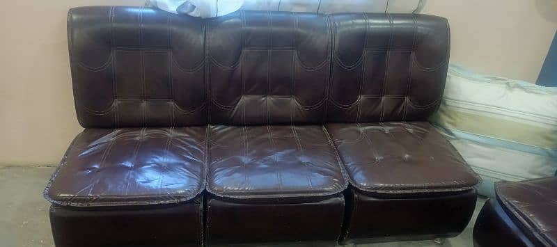 leather sofa and leather chair 1