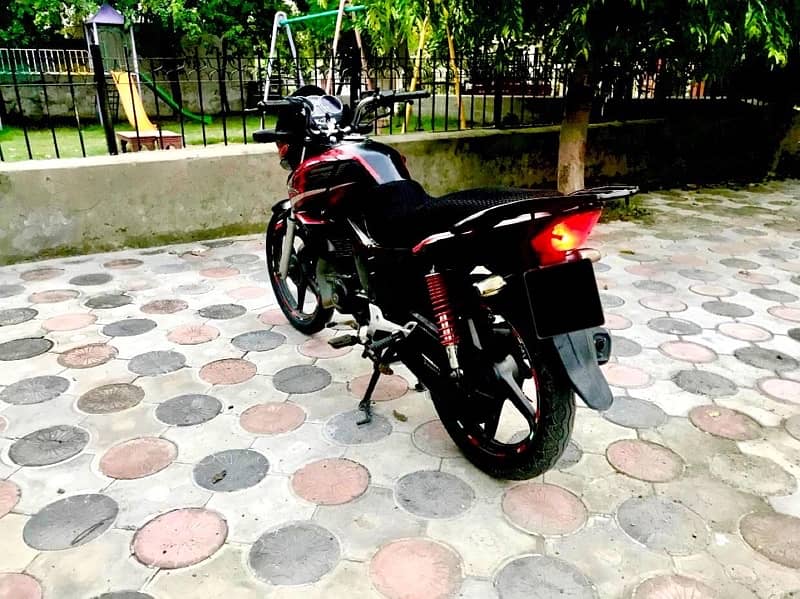 Honda CB 150F 8