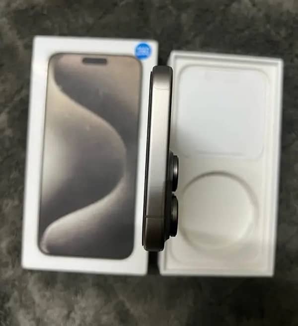 iPhone 15 pro max 256 GB Non Pta factory unlocked  natural titanium 4